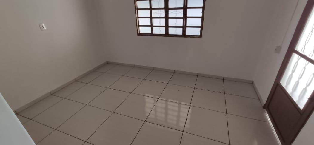 Casa para alugar com 3 quartos, 175m² - Foto 8