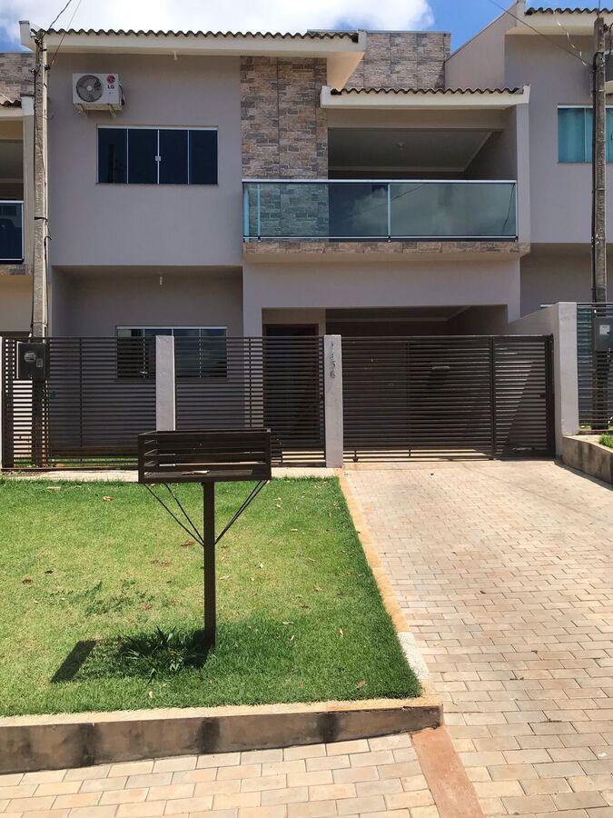 Sobrado para alugar com 3 quartos, 180m² - Foto 1