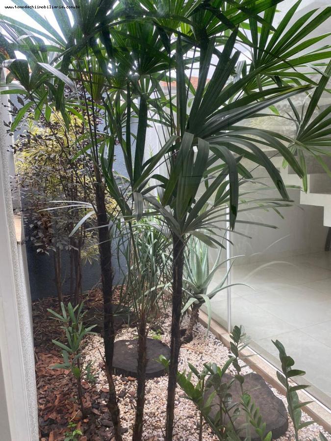 Casa para alugar com 3 quartos, 300m² - Foto 15