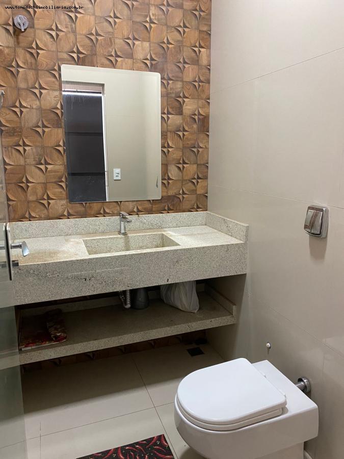Casa para alugar com 3 quartos, 300m² - Foto 17