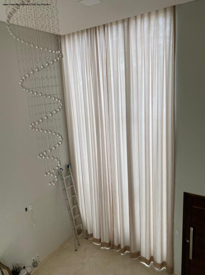 Casa para alugar com 3 quartos, 300m² - Foto 8