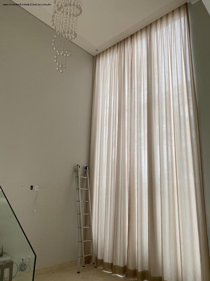 Casa para alugar com 3 quartos, 300m² - Foto 9