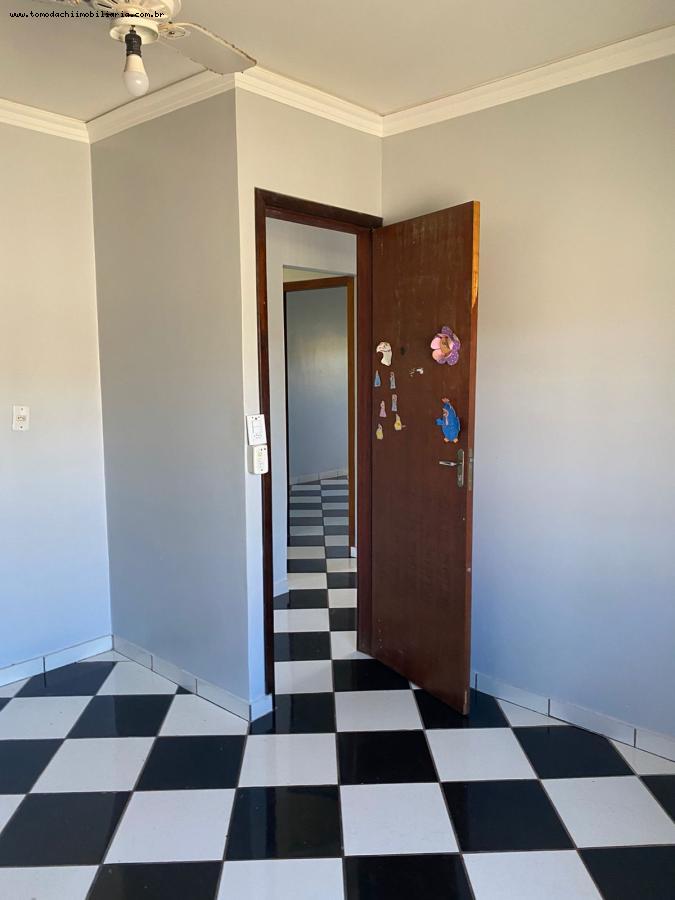 Casa para alugar com 2 quartos, 180m² - Foto 8