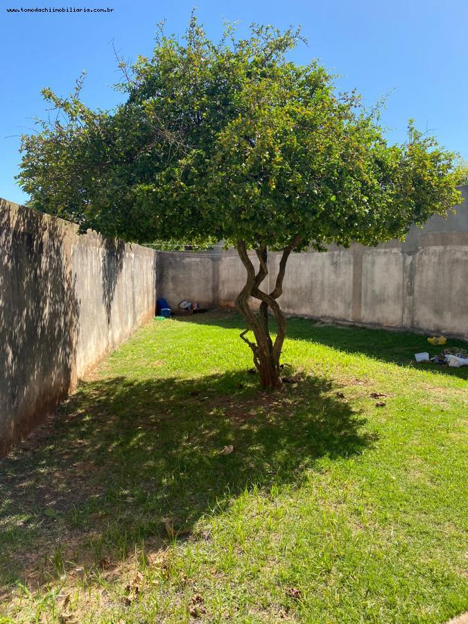 Casa para alugar com 2 quartos, 180m² - Foto 10