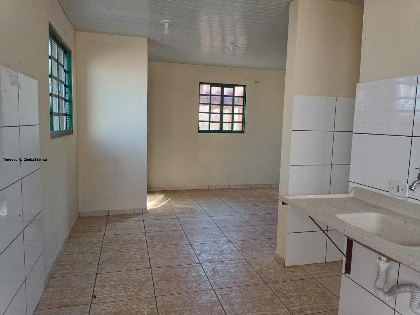 Casa para alugar com 2 quartos, 200m² - Foto 9
