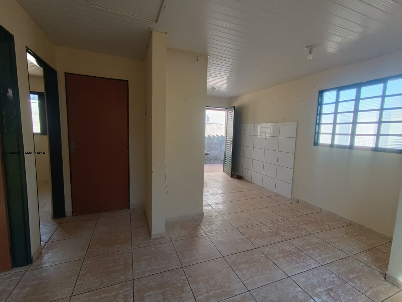 Casa para alugar com 2 quartos, 200m² - Foto 11