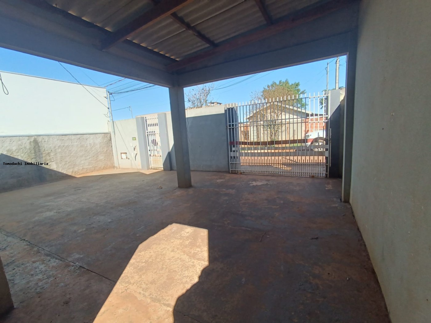 Casa para alugar com 2 quartos, 200m² - Foto 3