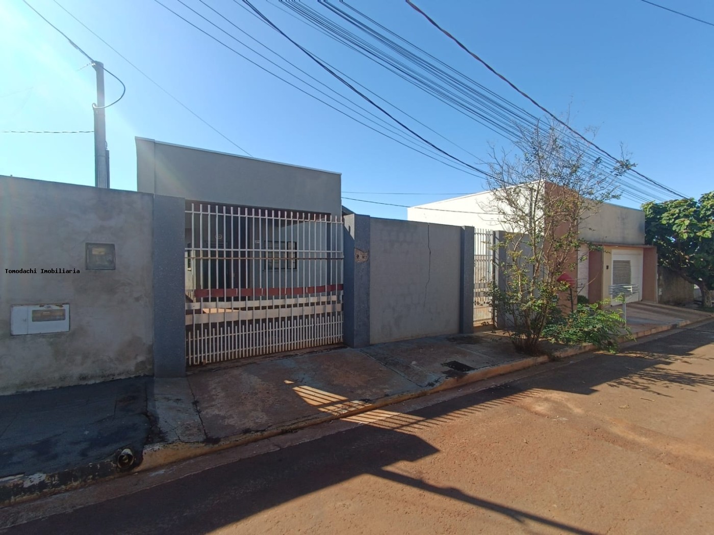 Casa para alugar com 2 quartos, 200m² - Foto 2