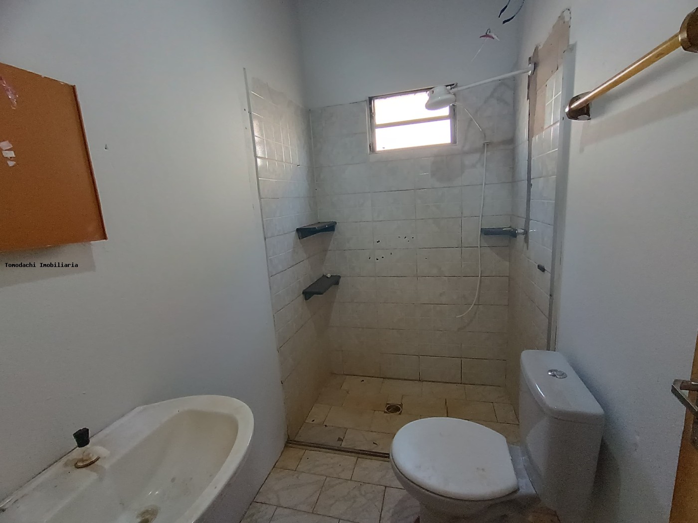 Casa para alugar com 2 quartos, 250m² - Foto 10