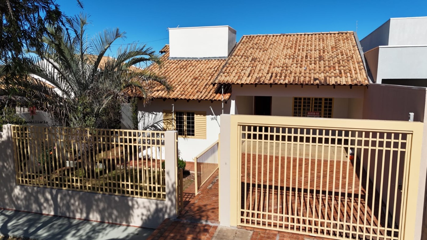 Casa para alugar com 3 quartos - Foto 1
